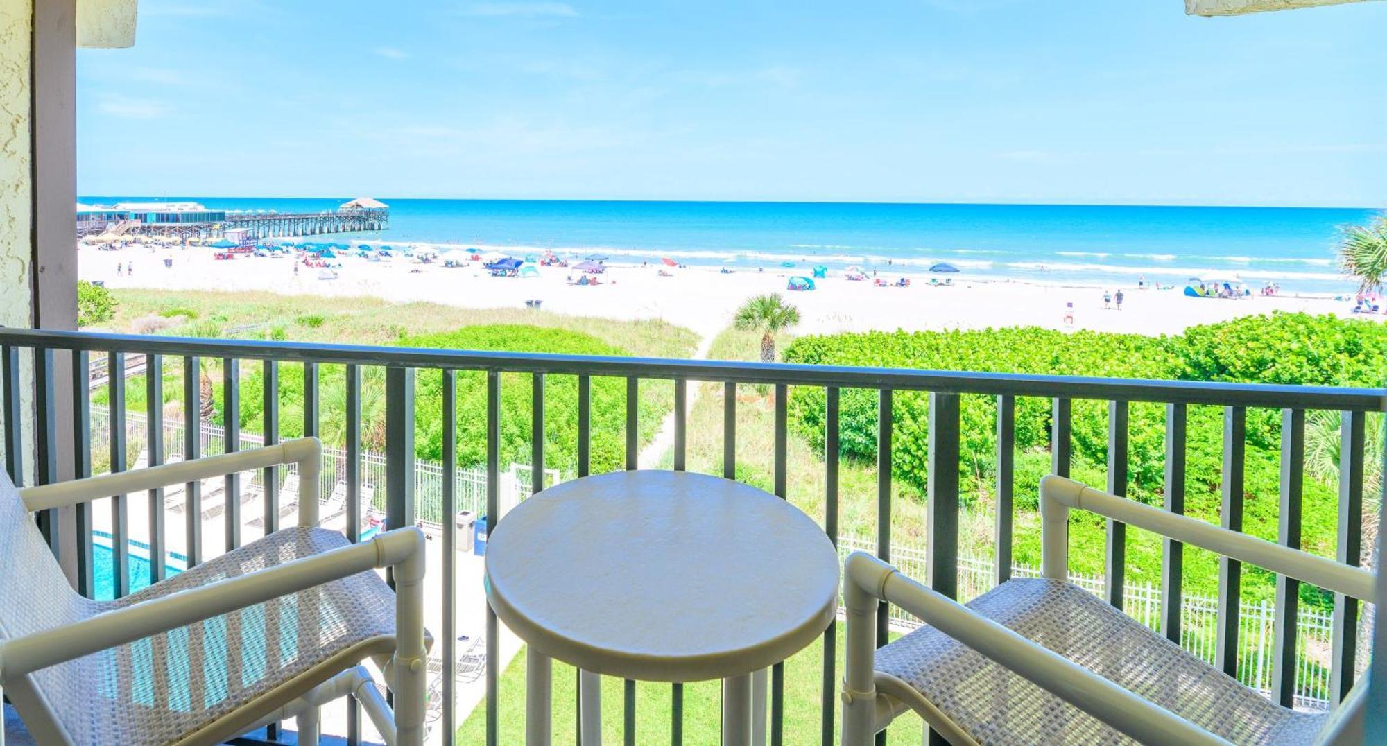 Chateau By The Sea Cocoa Beach Exterior foto